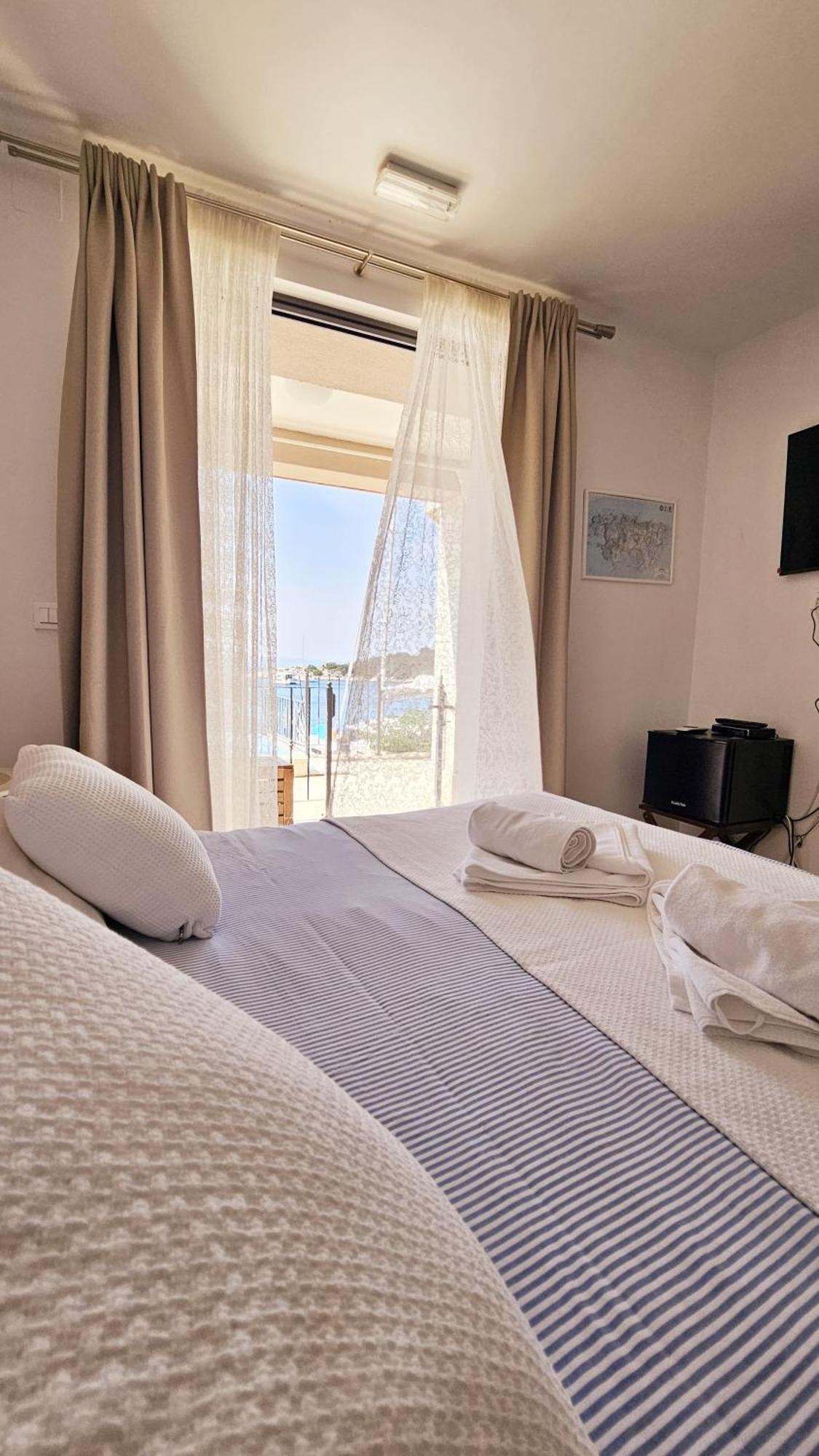 Guesthouse Augusta Insula Lastovo Eksteriør bilde